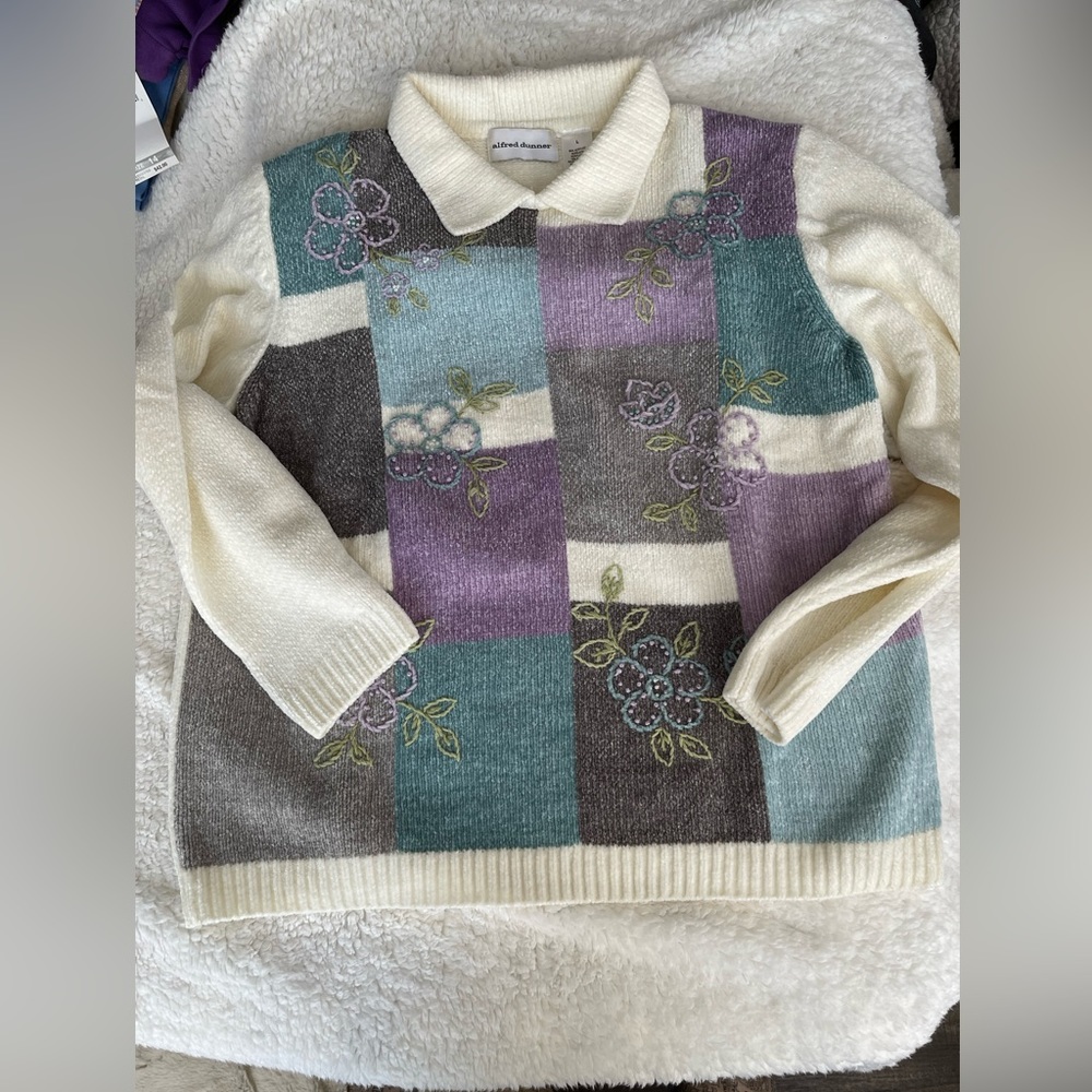 Large Alfred Dunner Sweater